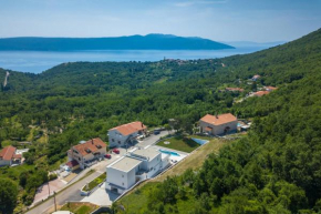 Villa Maru